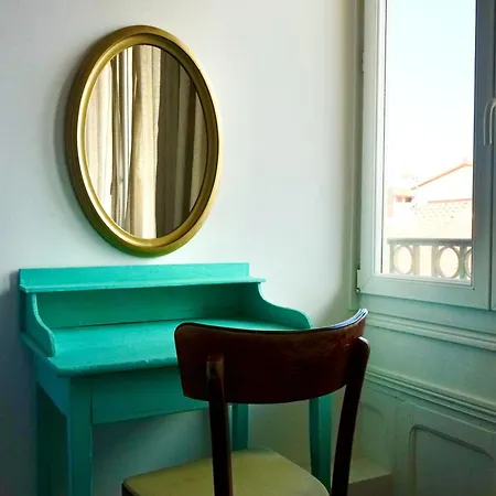 Hotel La Casa Dina *