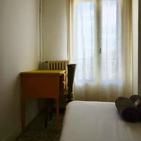 La Casa Dina Hotel *