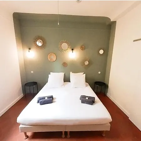 Hotel La Casa Dina *